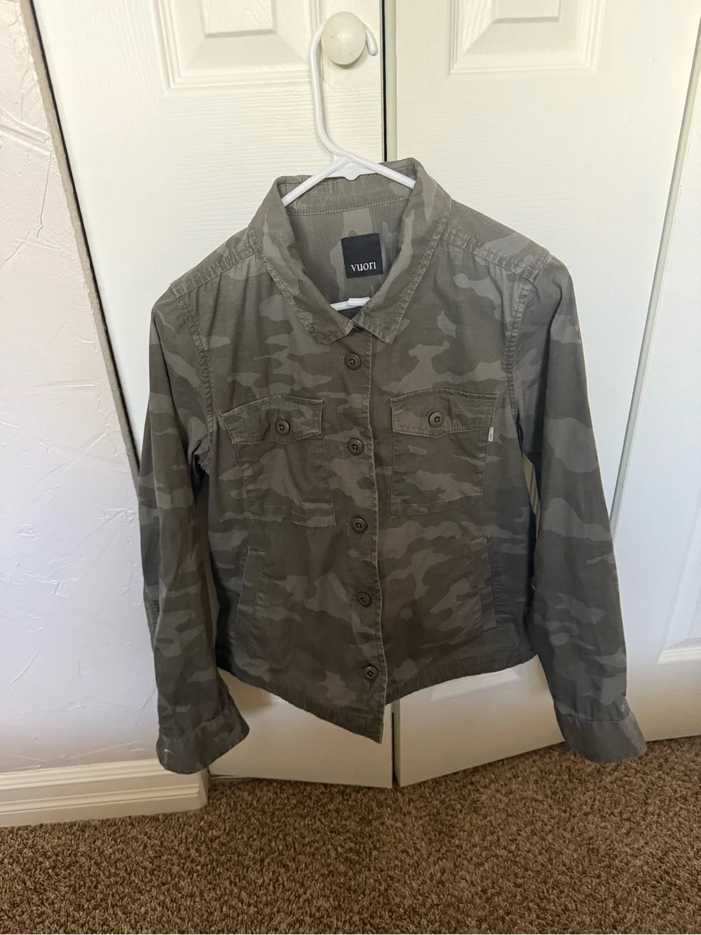 Vuori Ripstop Jacket - Picture 2 of 4